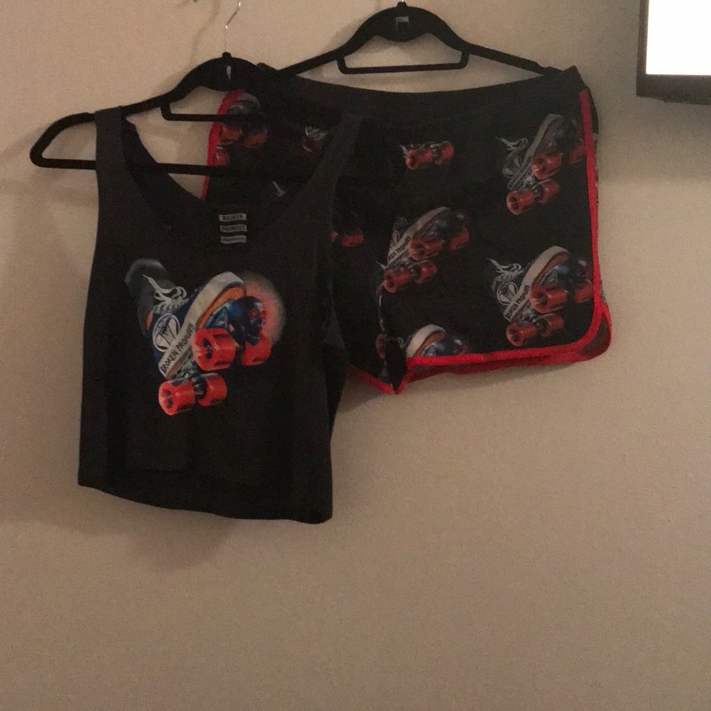 Crop top with short set